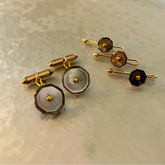 Vintage Mother of pearl Kreislar Quality Gold Filled studs and cuff links.